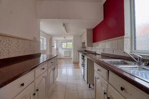 Kitchen- click for photo gallery